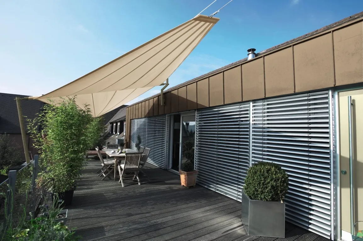 Żagiel przeciwsłoneczny